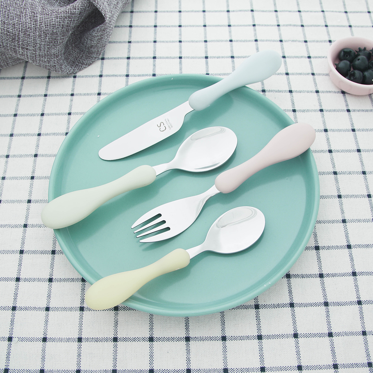 W648 children cutlery